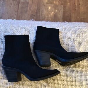 Elegant Black Cloth Ankle Boots. Size 10
